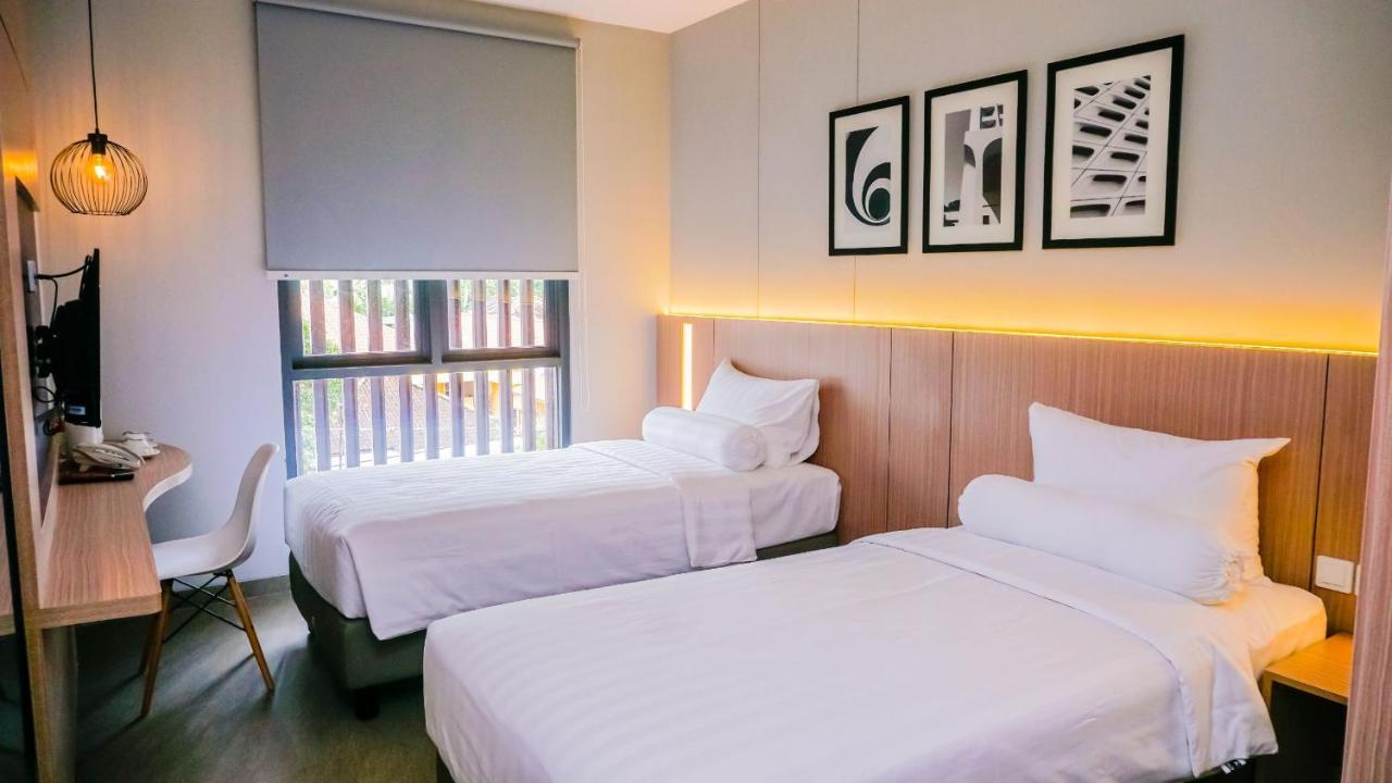 Front One King Hotel Tuban Tuban  المظهر الخارجي الصورة