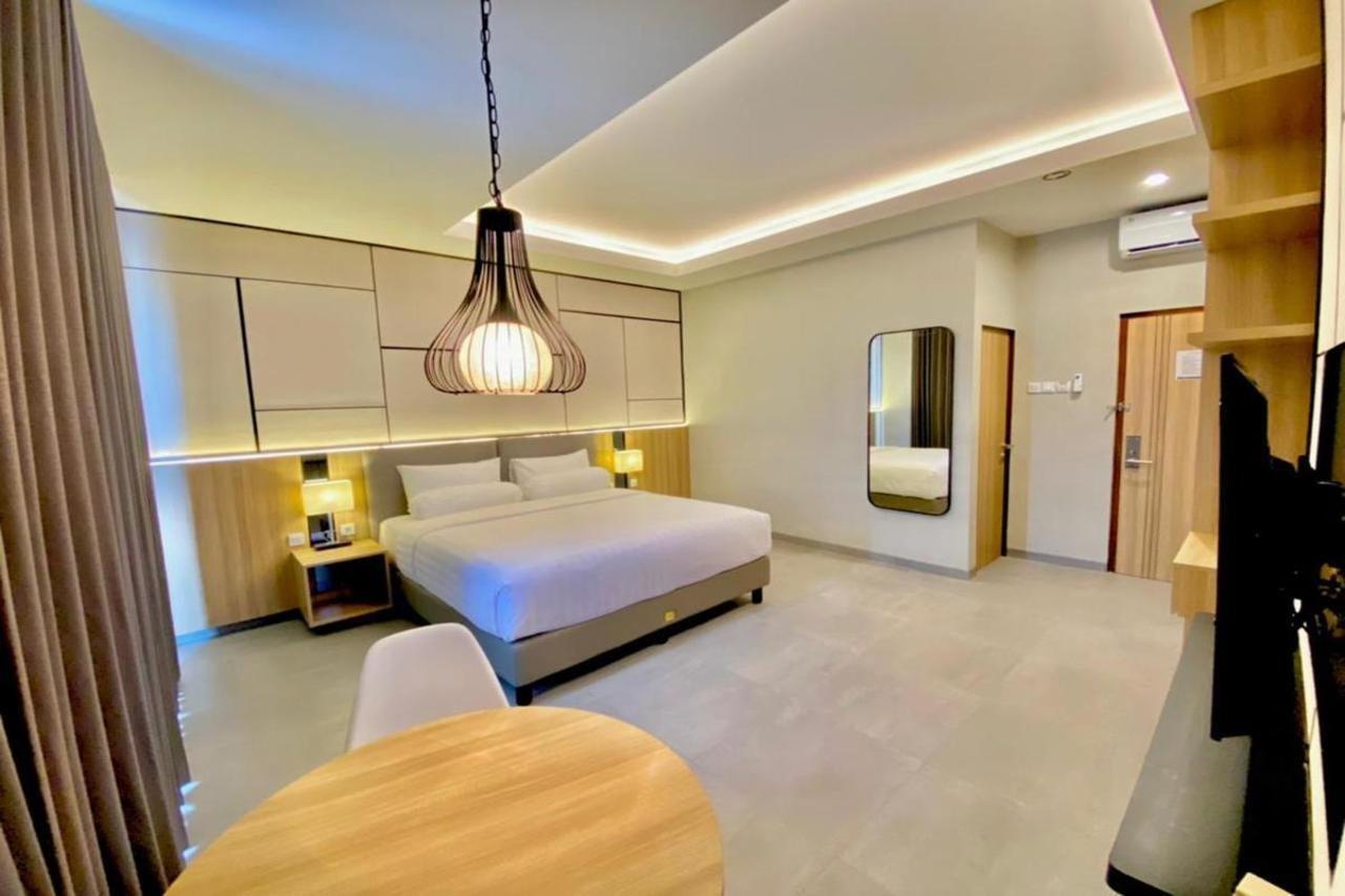 Front One King Hotel Tuban Tuban  المظهر الخارجي الصورة